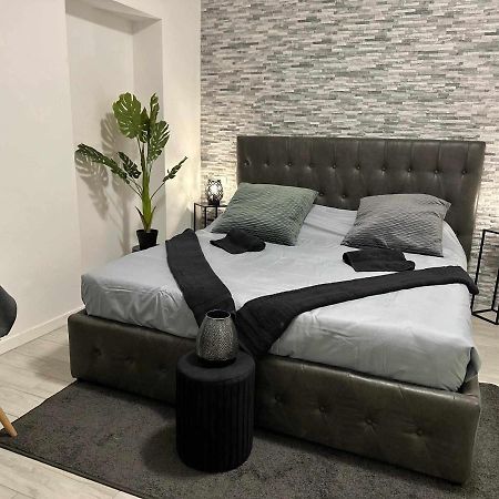 Destiny Home 3 Verona Borgo Roma Bagian luar foto