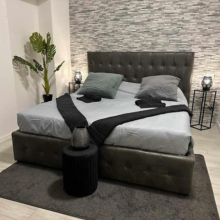 Destiny Home 3 Verona Borgo Roma Bagian luar foto