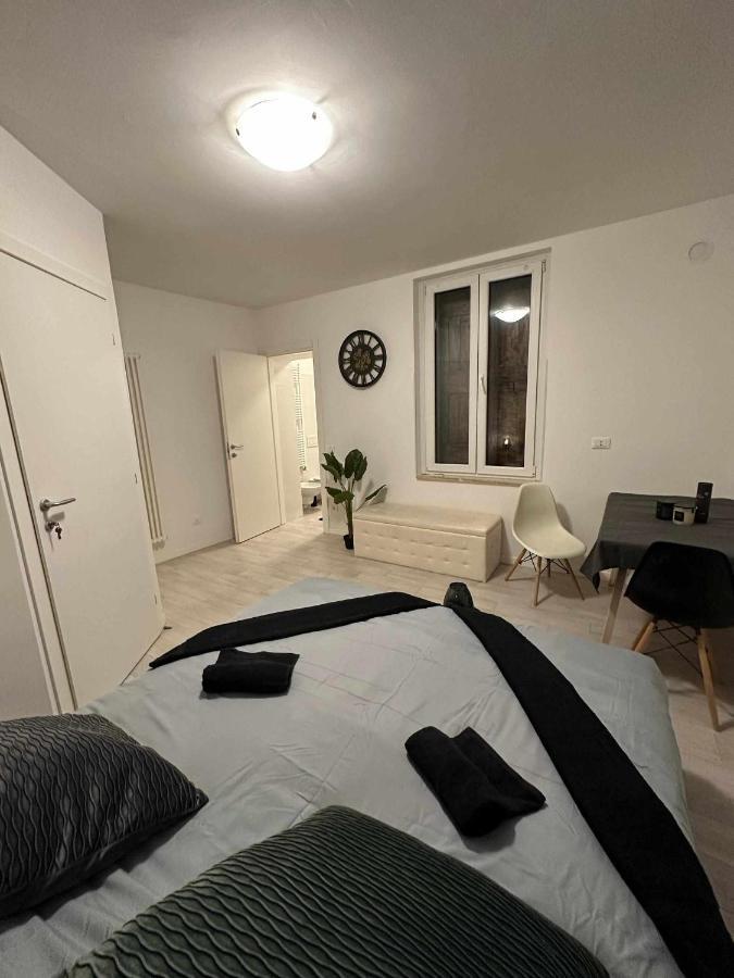 Destiny Home 3 Verona Borgo Roma Bagian luar foto