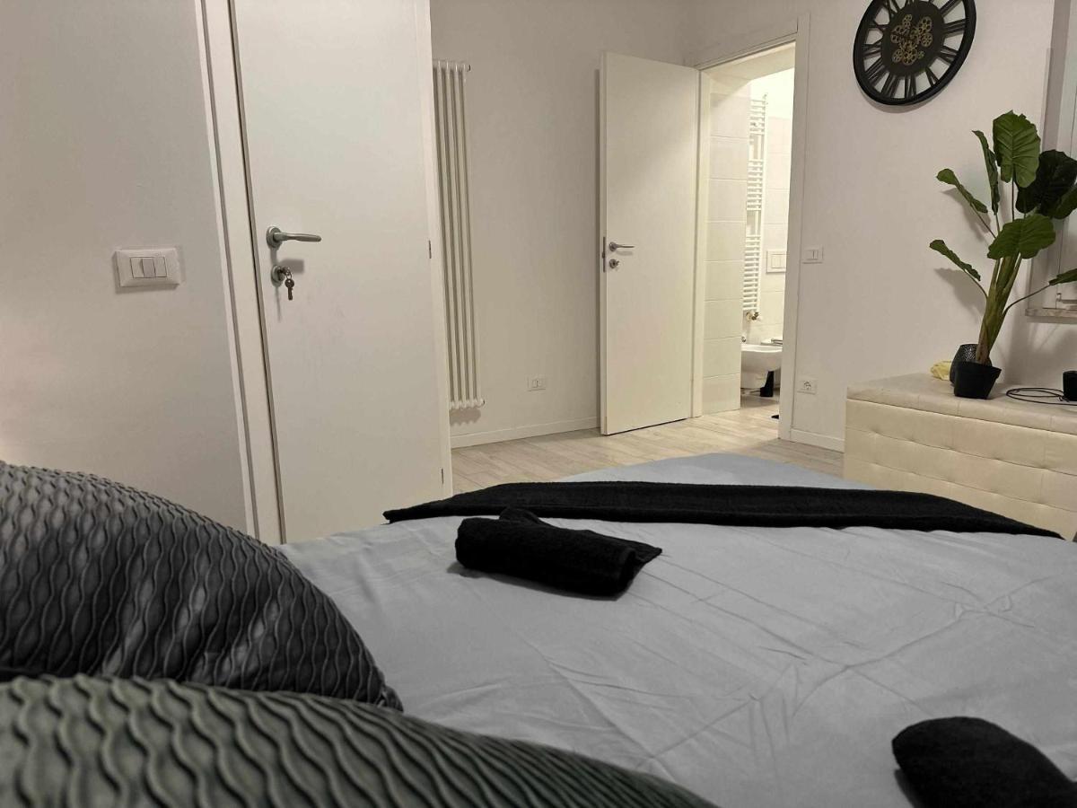 Destiny Home 3 Verona Borgo Roma Bagian luar foto