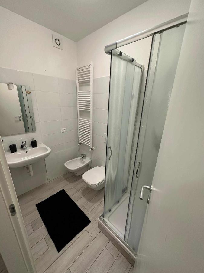 Destiny Home 3 Verona Borgo Roma Bagian luar foto