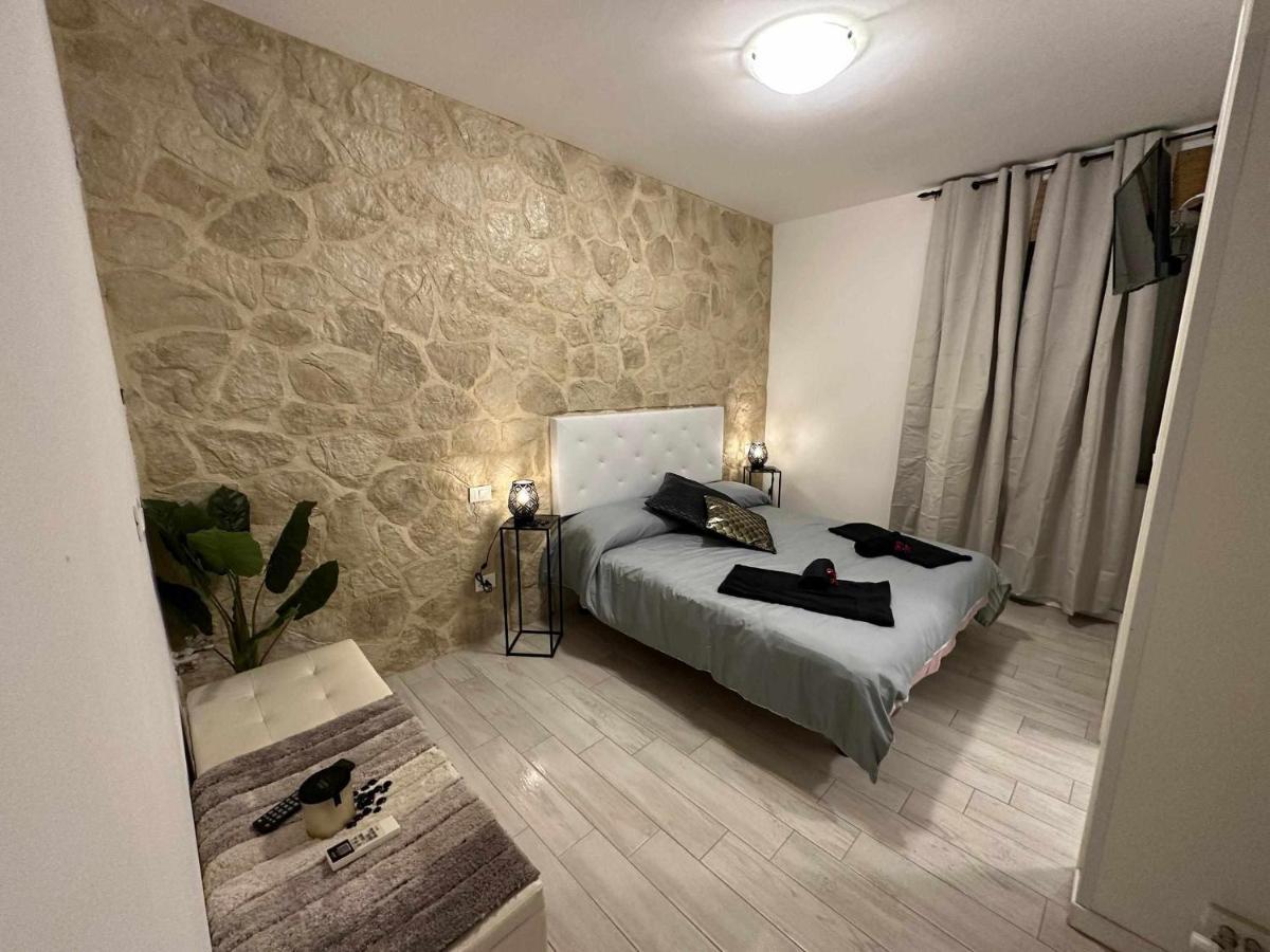 Destiny Home 3 Verona Borgo Roma Bagian luar foto