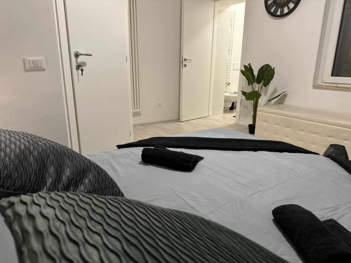Destiny Home 3 Verona Borgo Roma Bagian luar foto